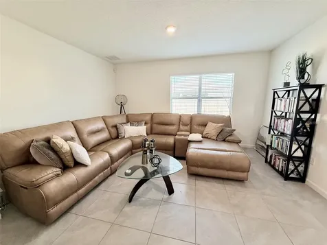 517 SW Lacroix Avenue Port St Lucie FL 34953