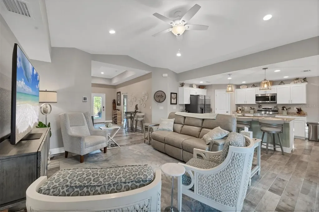 13435 Rayburn Lane Port Charlotte FL 33981