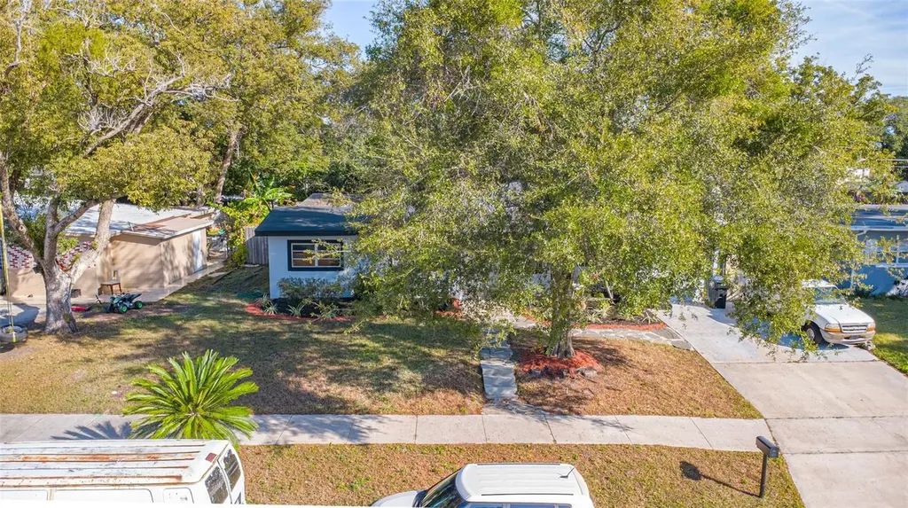 5221 Chenault Avenue Orlando FL 32839