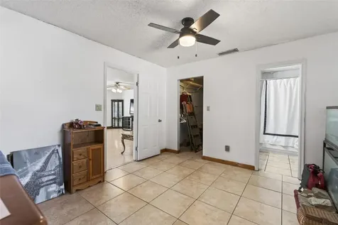 5221 Chenault Avenue Orlando FL 32839