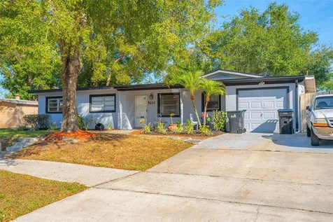 5221 Chenault Avenue Orlando FL 32839