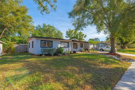 5221 Chenault Avenue Orlando FL 32839