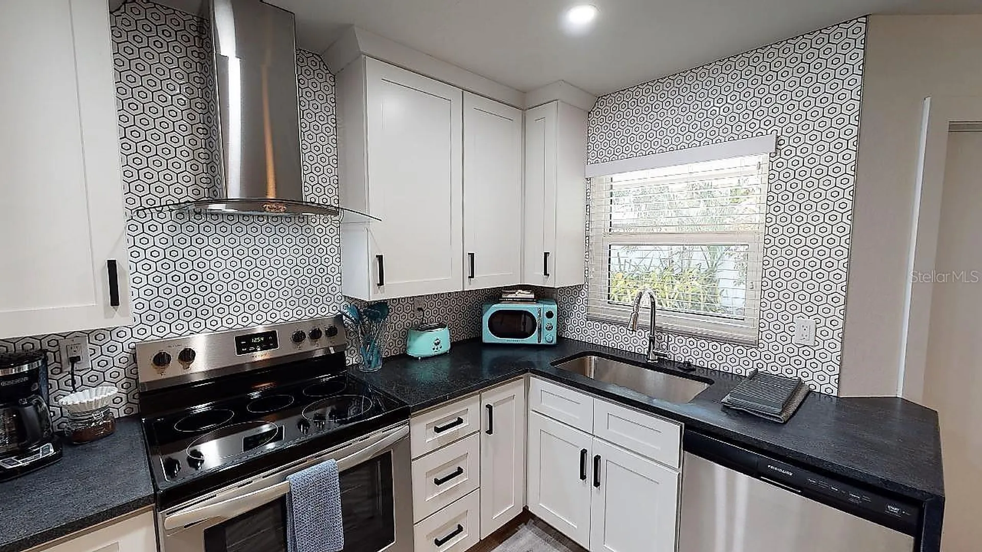 1912 Morrill Sarasota FL 34236