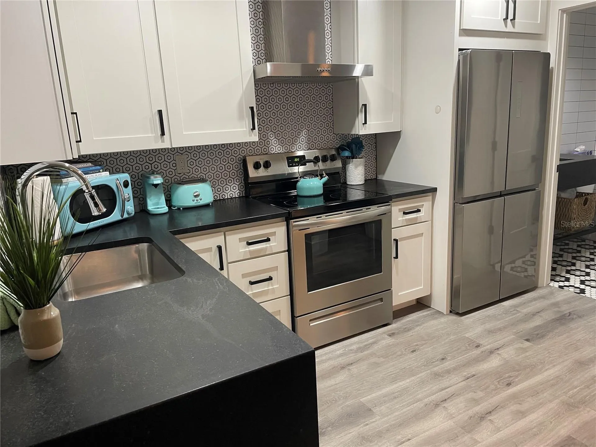 1912 Morrill Sarasota FL 34236