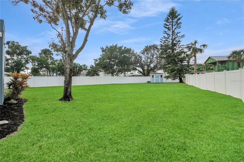 445 Desoto Drive New Smyrna Beach FL 32169