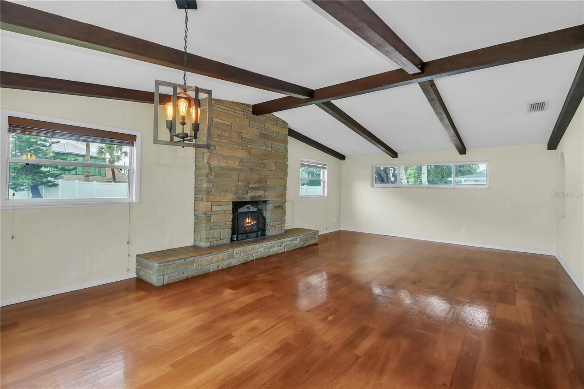 445 Desoto Drive New Smyrna Beach FL 32169