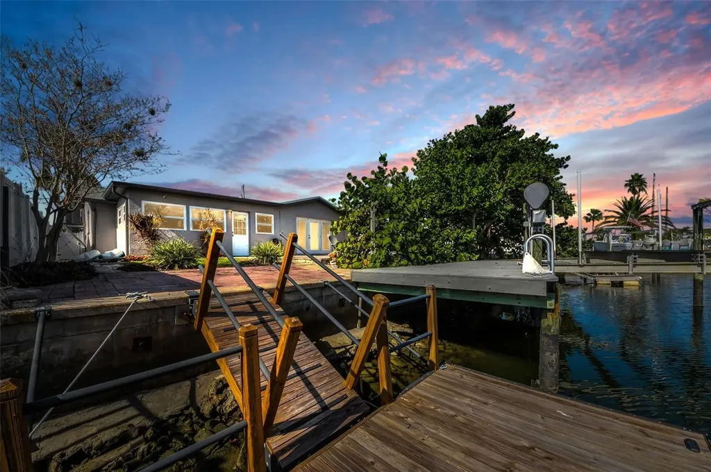 13926 Darlene Avenue Hudson FL 34667
