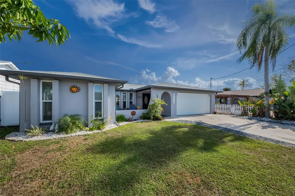 13926 Darlene Avenue Hudson FL 34667