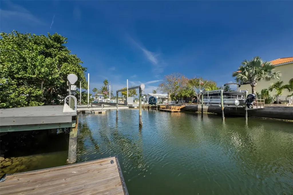 13926 Darlene Avenue Hudson FL 34667