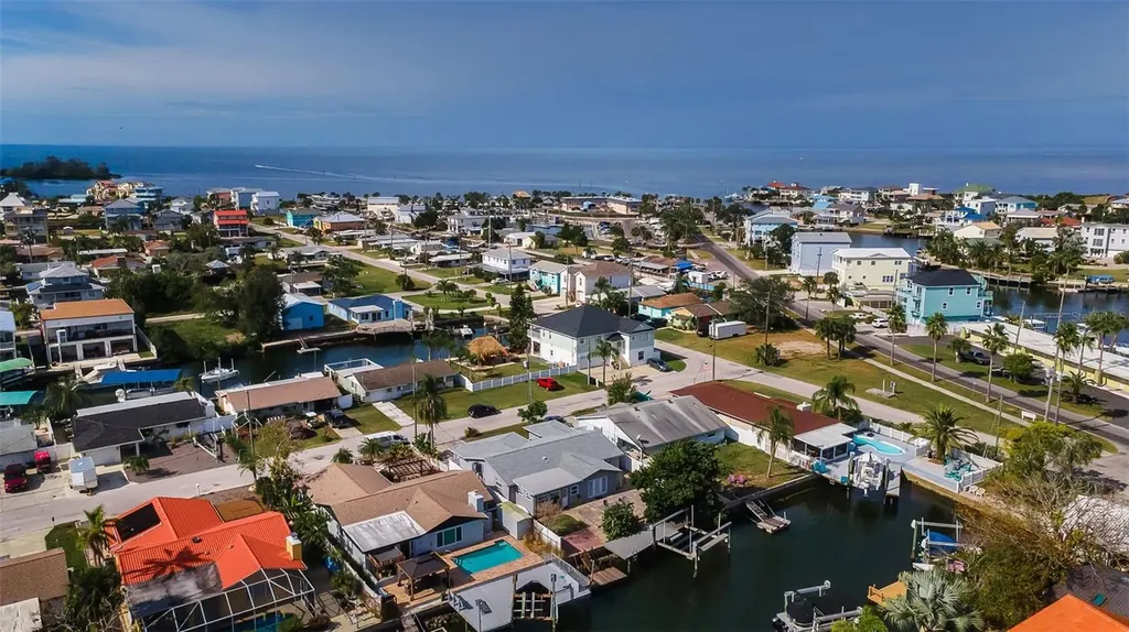 13926 Darlene Avenue Hudson FL 34667