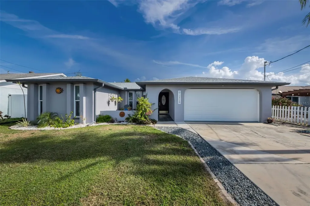 13926 Darlene Avenue Hudson FL 34667