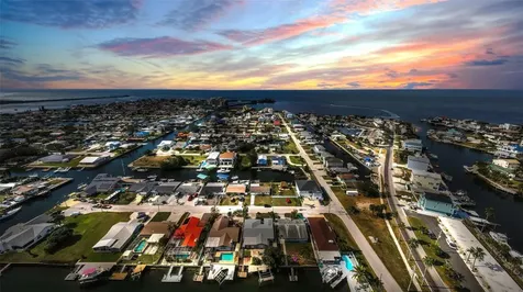 13926 Darlene Avenue Hudson FL 34667