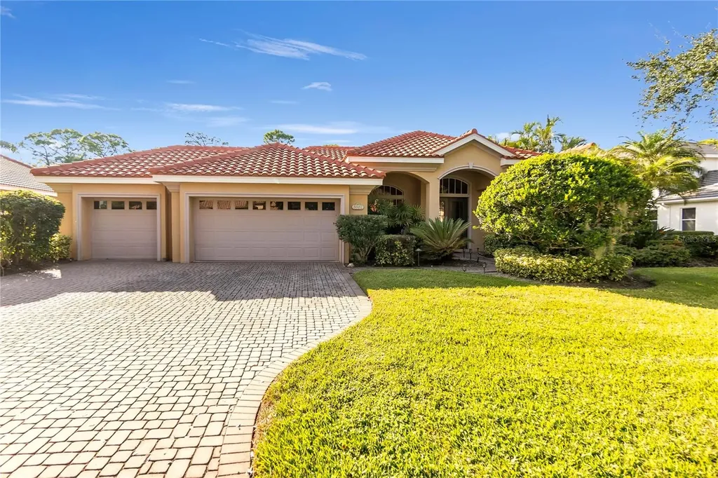 8882 Bloomfield Boulevard Sarasota FL 34238