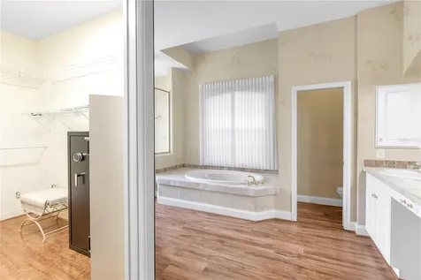 8882 Bloomfield Boulevard Sarasota FL 34238
