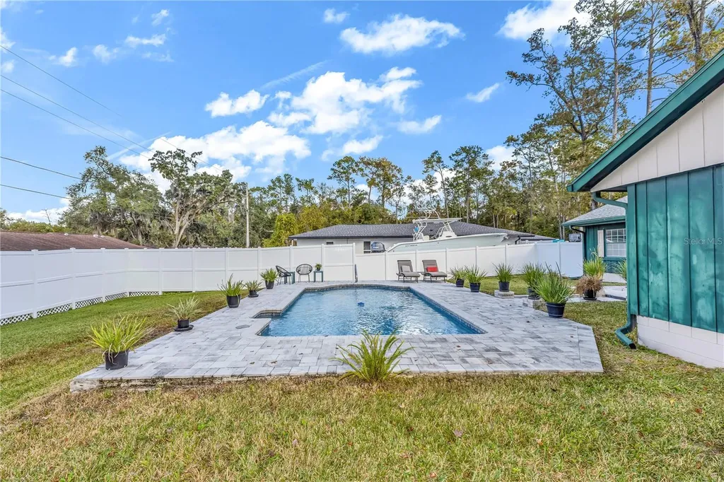 1506 June Avenue Brooksville FL 34601
