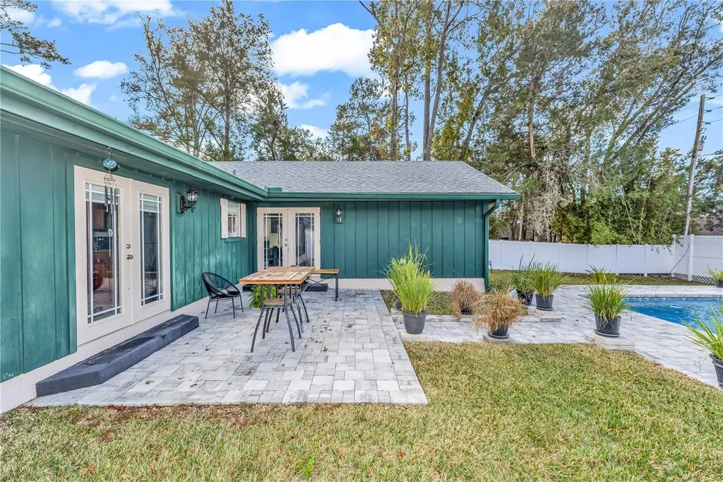 1506 June Avenue Brooksville FL 34601
