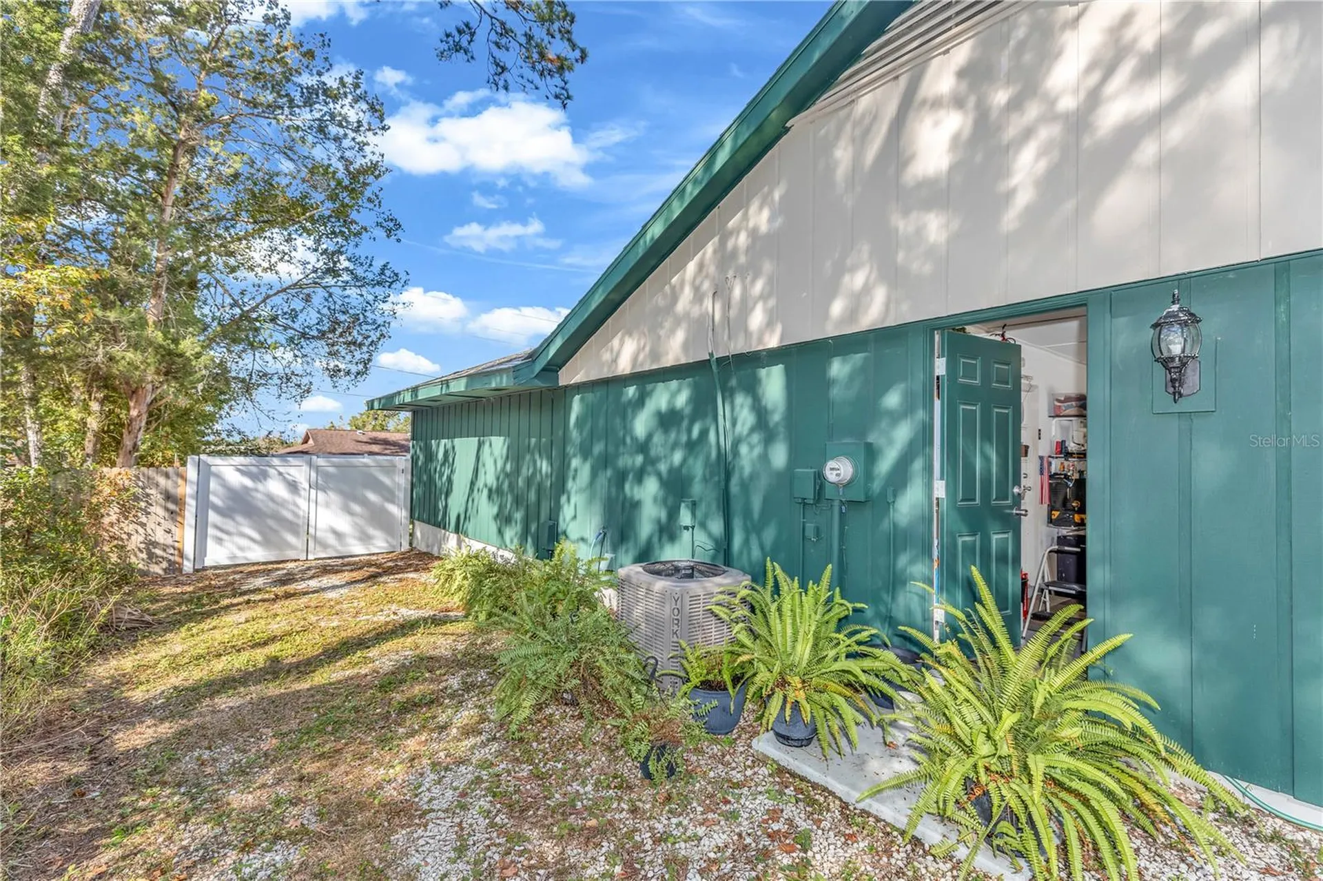 1506 June Avenue Brooksville FL 34601