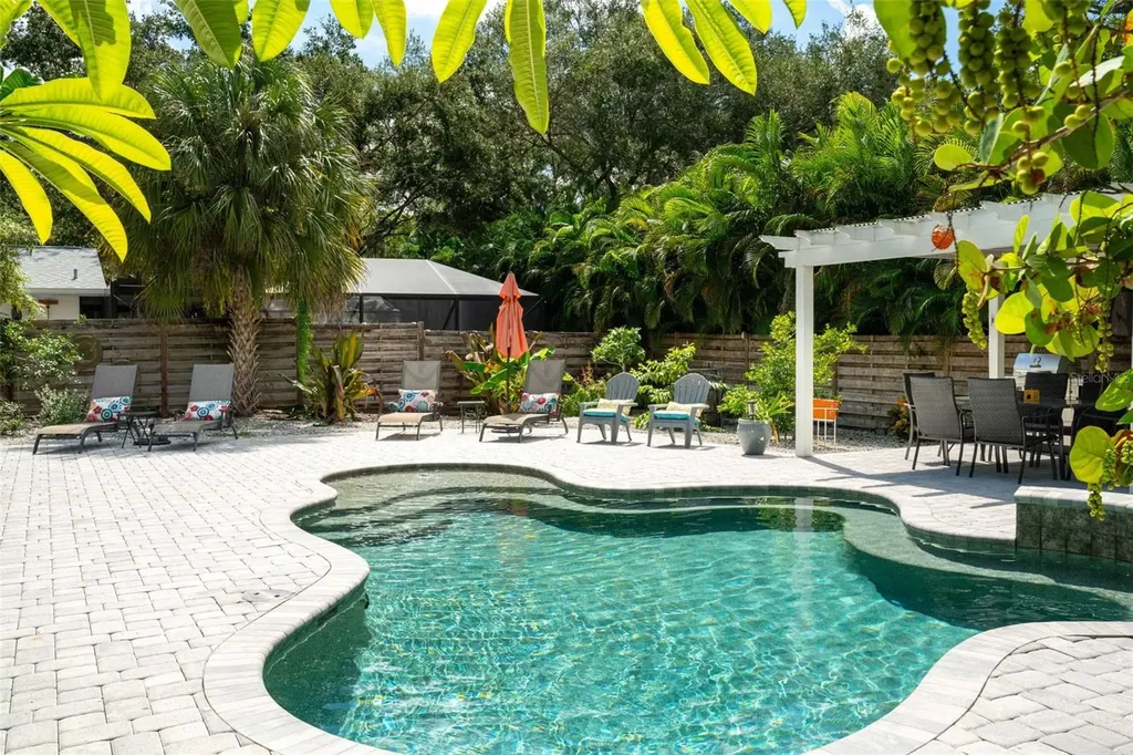 680 41st Street Sarasota FL 34234