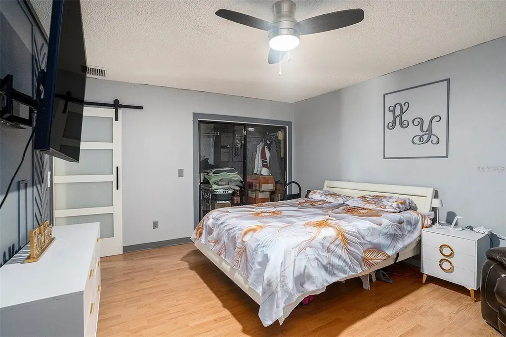 15906 Country Farm Place Tampa FL 33624