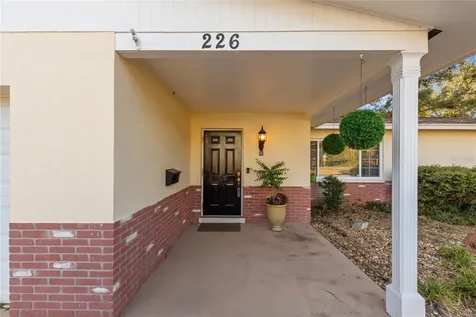 226 75th Street N St Petersburg FL 33710