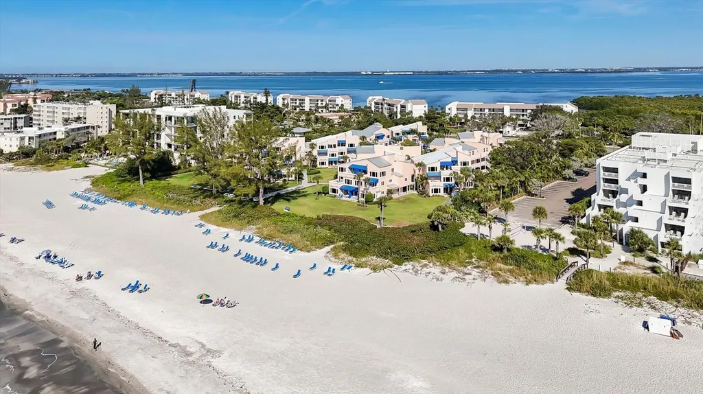 4725 Gulf Of Mexico Drive Longboat Key FL 34228