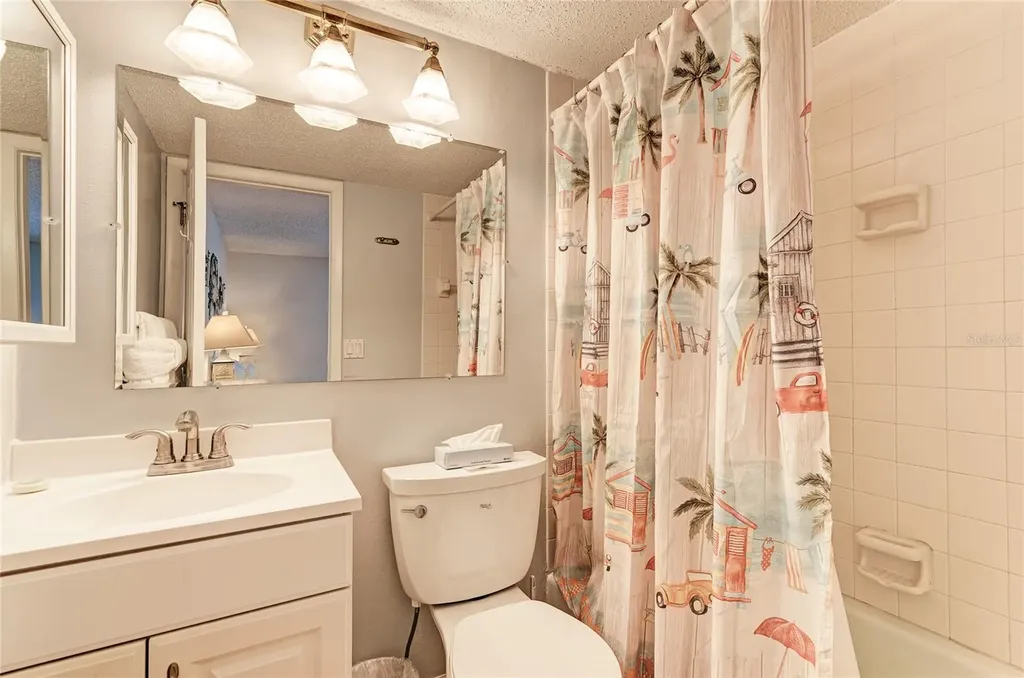 4725 Gulf Of Mexico Drive Longboat Key FL 34228