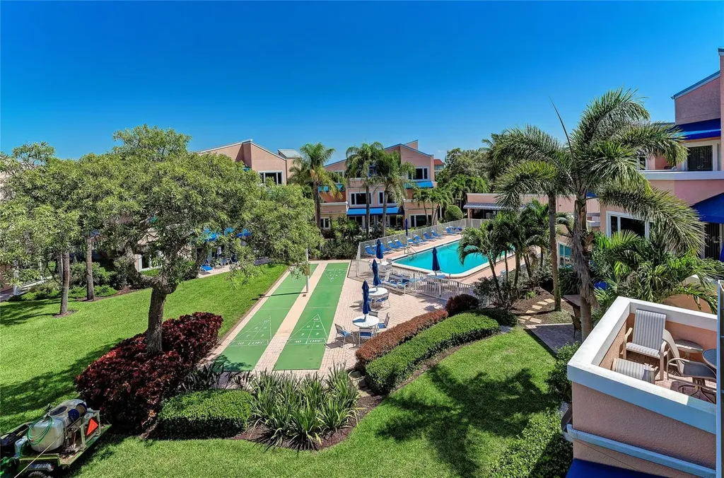 4725 Gulf Of Mexico Drive Longboat Key FL 34228