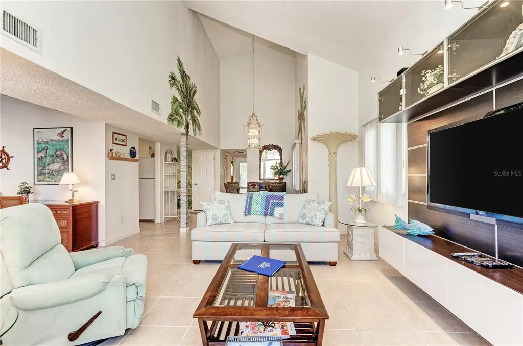 4725 Gulf Of Mexico Drive Longboat Key FL 34228
