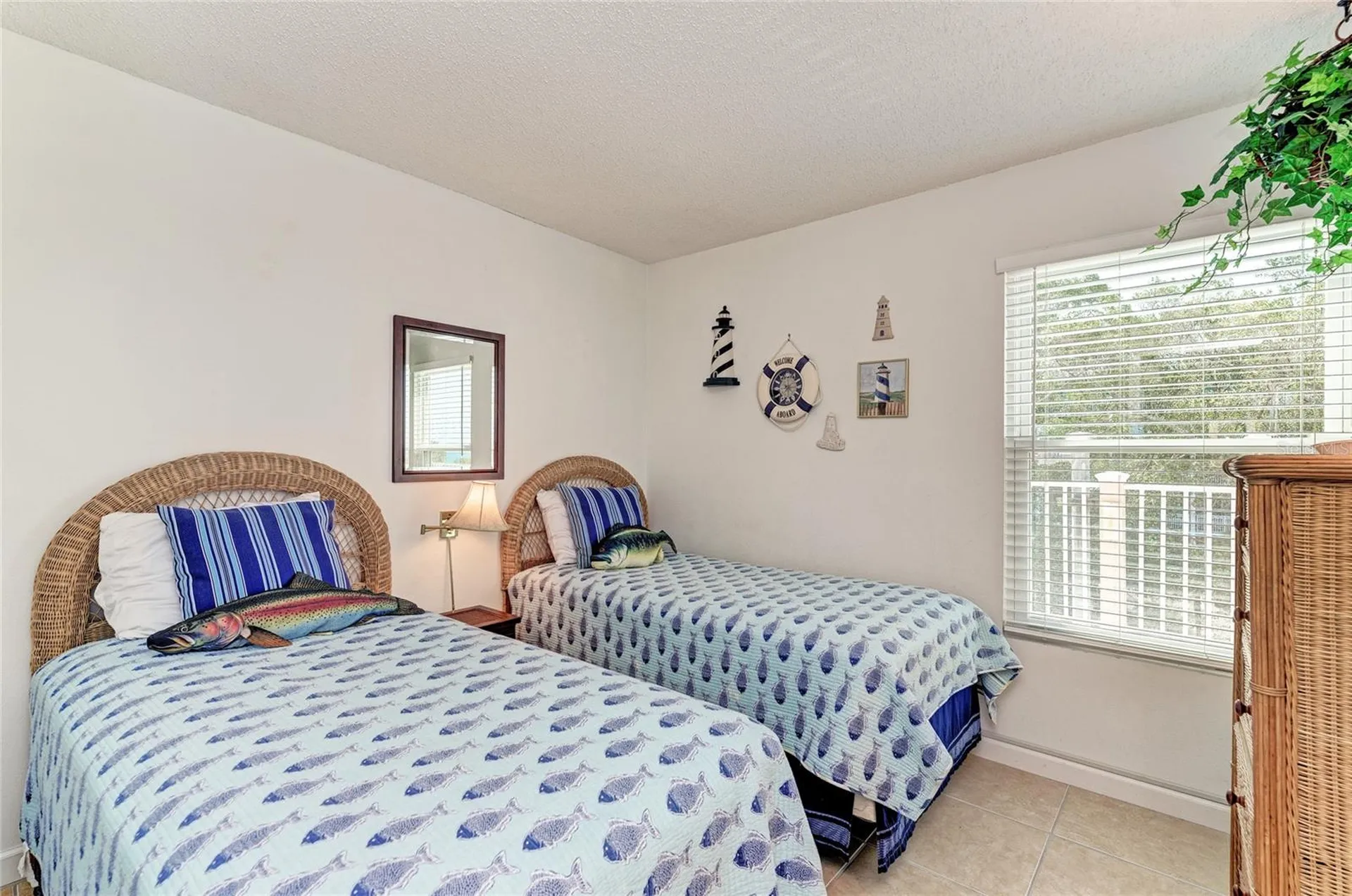 4725 Gulf Of Mexico Drive Longboat Key FL 34228