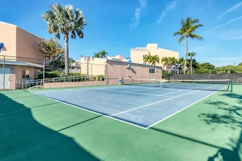 4725 Gulf Of Mexico Drive Longboat Key FL 34228