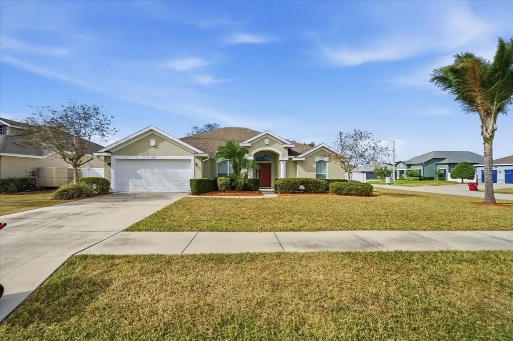 3017 Via Siena Street Plant City FL 33566