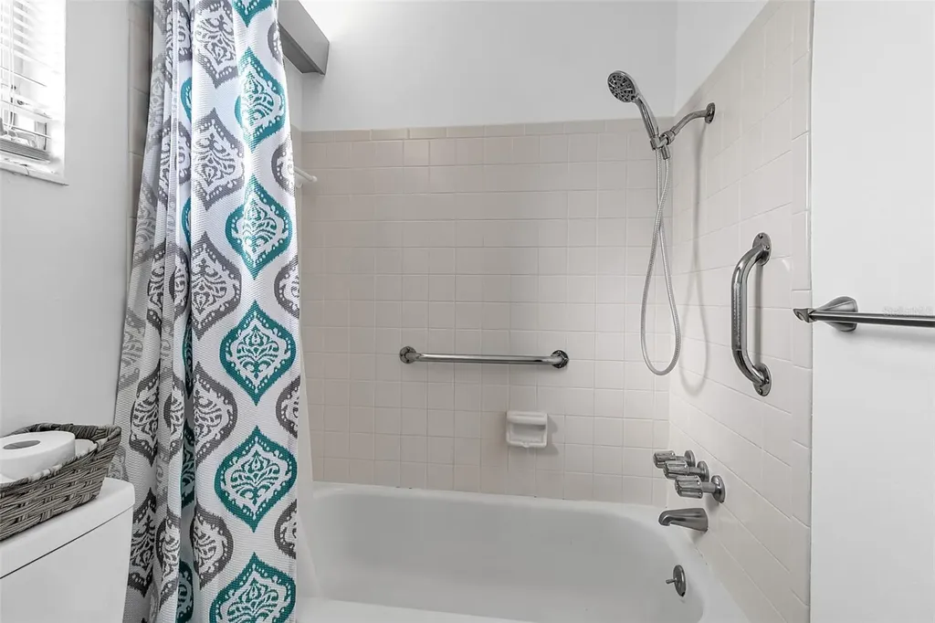 2305 Bayshore Gardens Parkway Bradenton FL 34207