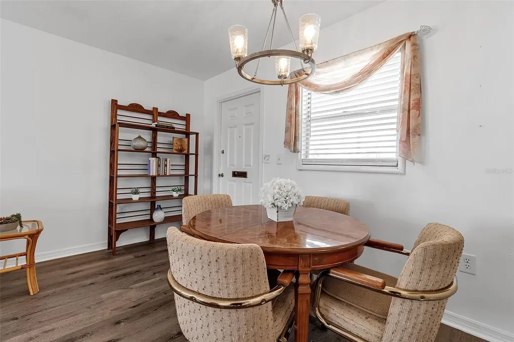 2305 Bayshore Gardens Parkway Bradenton FL 34207