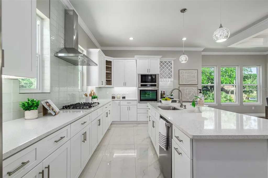 3847 Seena Manor Court Tampa FL 33618
