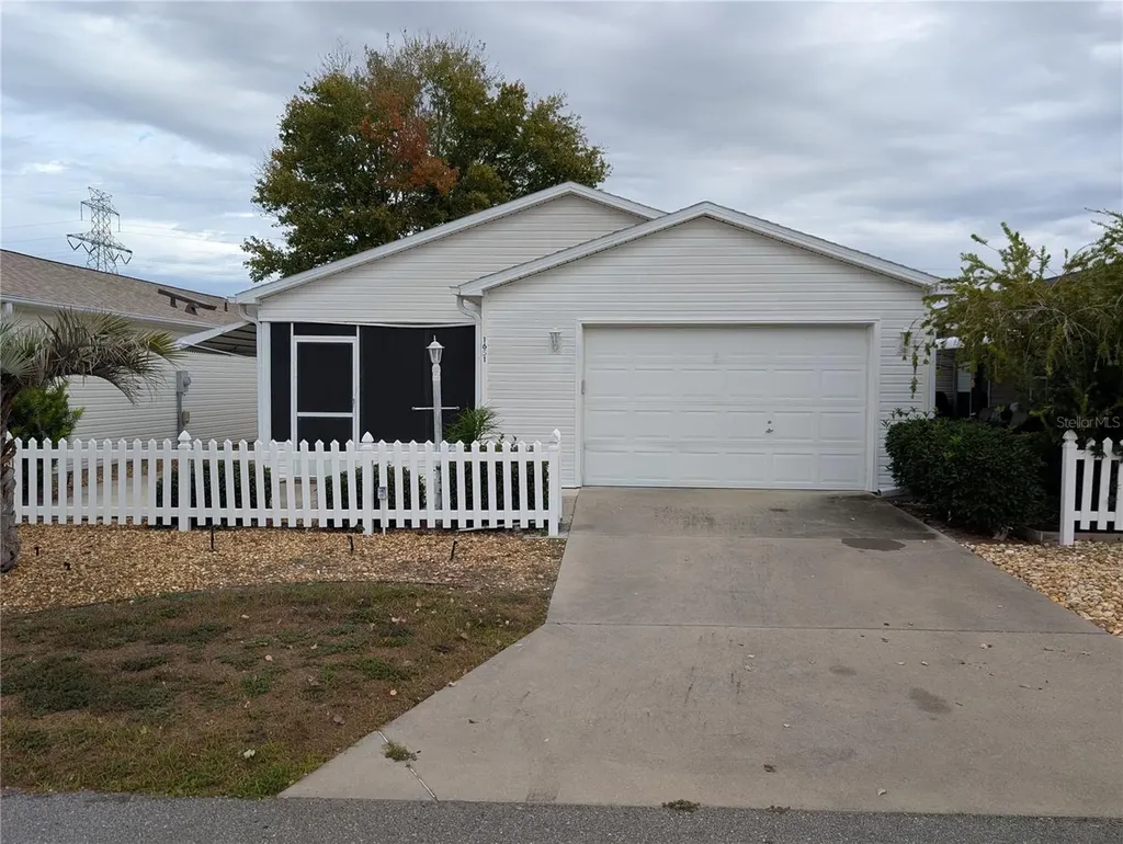 1651 Duran Drive The Villages FL 32162
