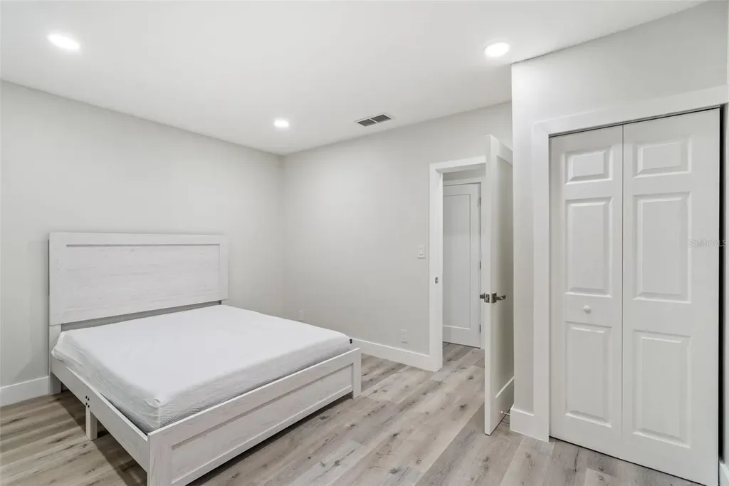 5526 Parkdale Drive Orlando FL 32839