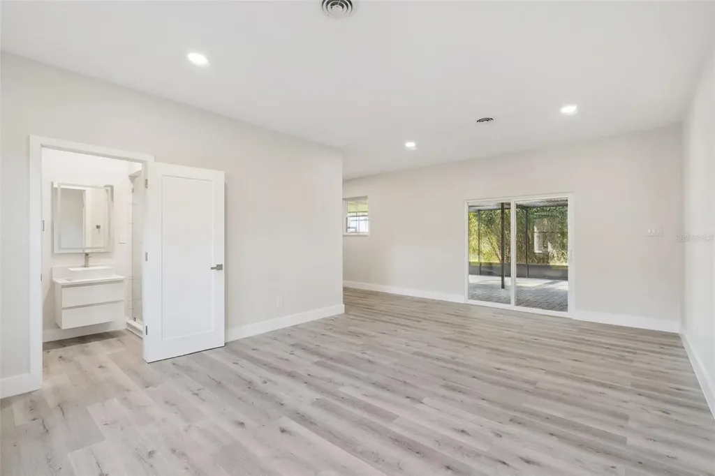 5526 Parkdale Drive Orlando FL 32839