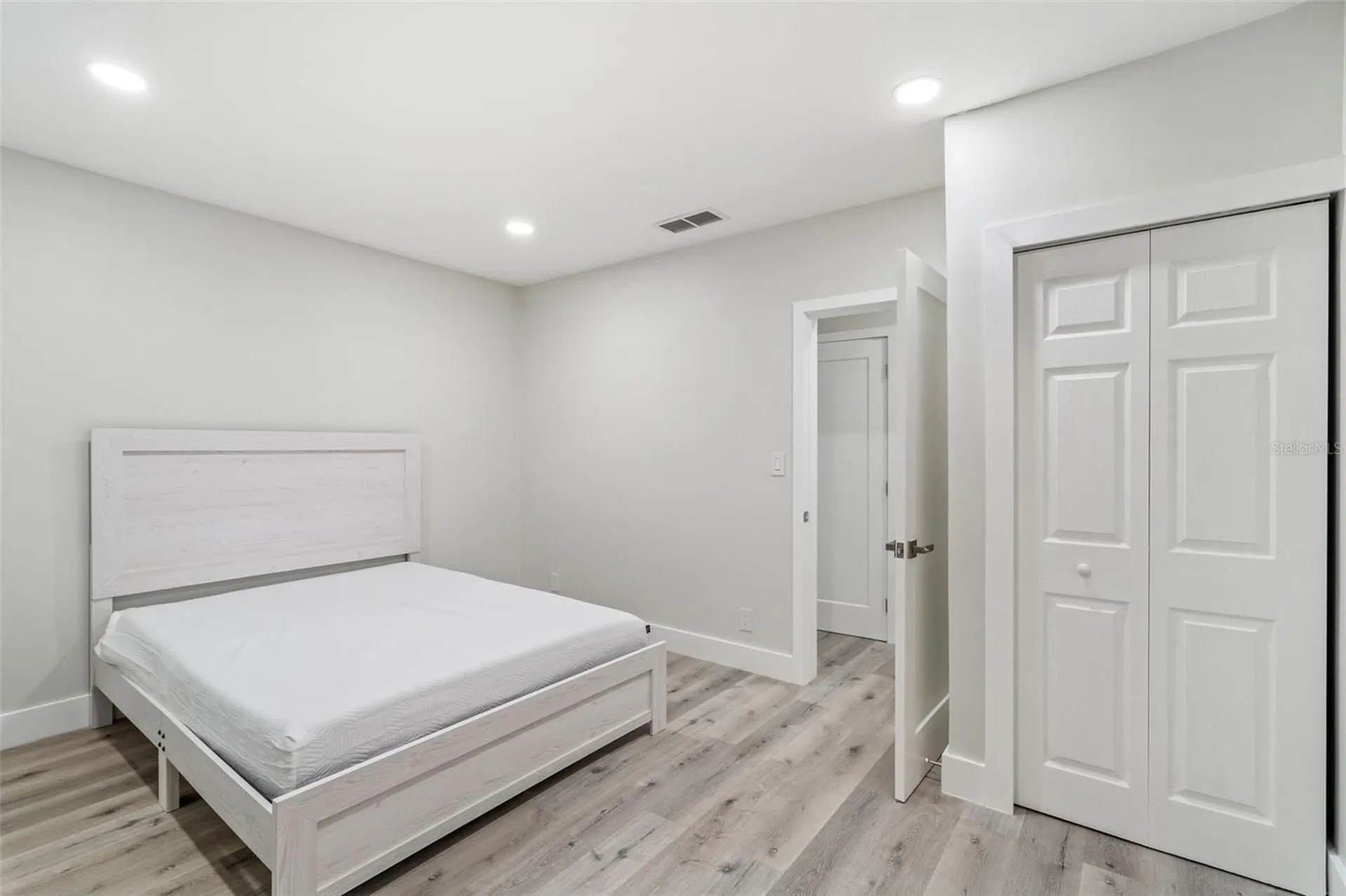 5526 Parkdale Drive Orlando FL 32839