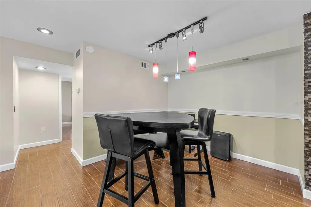 9481 Highland Oak Drive Tampa FL 33647