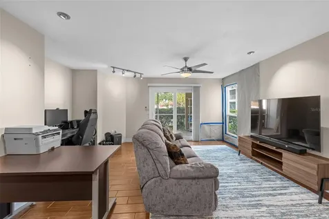 9481 Highland Oak Drive Tampa FL 33647