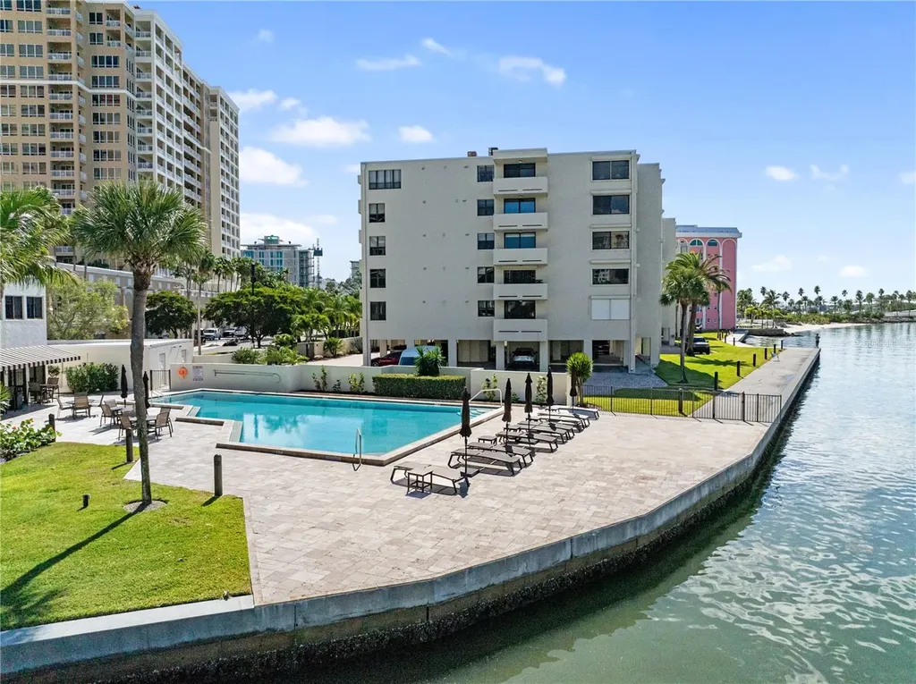 97 Sunset Drive Sarasota FL 34236