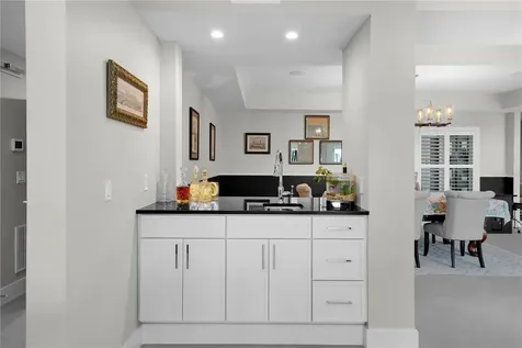 5018 S The Riviera Street Tampa FL 33609