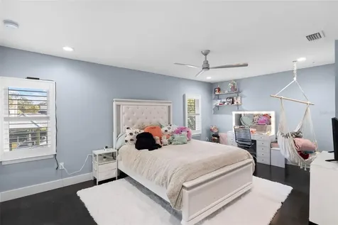 5018 S The Riviera Street Tampa FL 33609