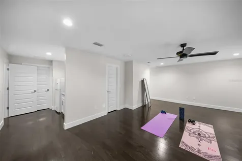 5018 S The Riviera Street Tampa FL 33609