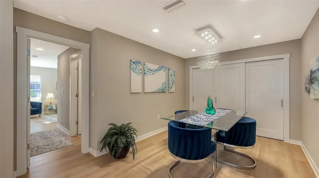 3038 Ringwood Meadow Sarasota FL 34235