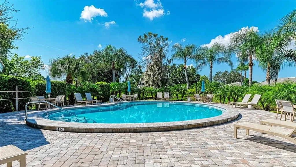 3038 Ringwood Meadow Sarasota FL 34235