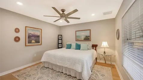 3038 Ringwood Meadow Sarasota FL 34235