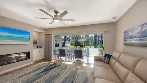 3038 Ringwood Meadow Sarasota FL 34235