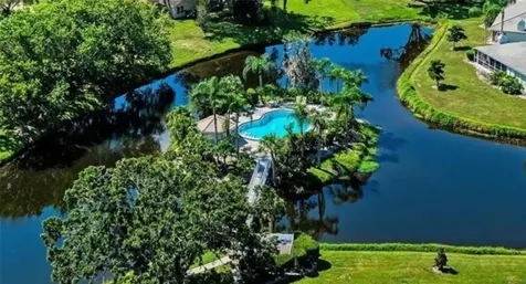 3038 Ringwood Meadow Sarasota FL 34235
