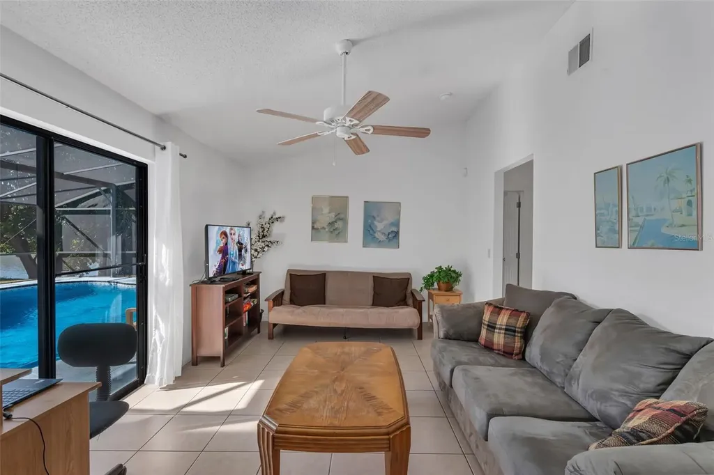 2416 Morgan Point Boulevard Kissimmee FL 34743
